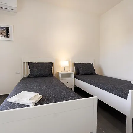 Casa Suli Beachfront Apartament *